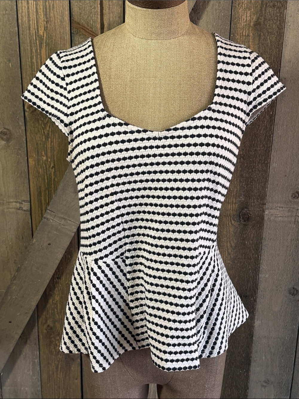 Anthropologie Postmark Black White Striped Peplum Cap Sleeve Top Medium Y2K